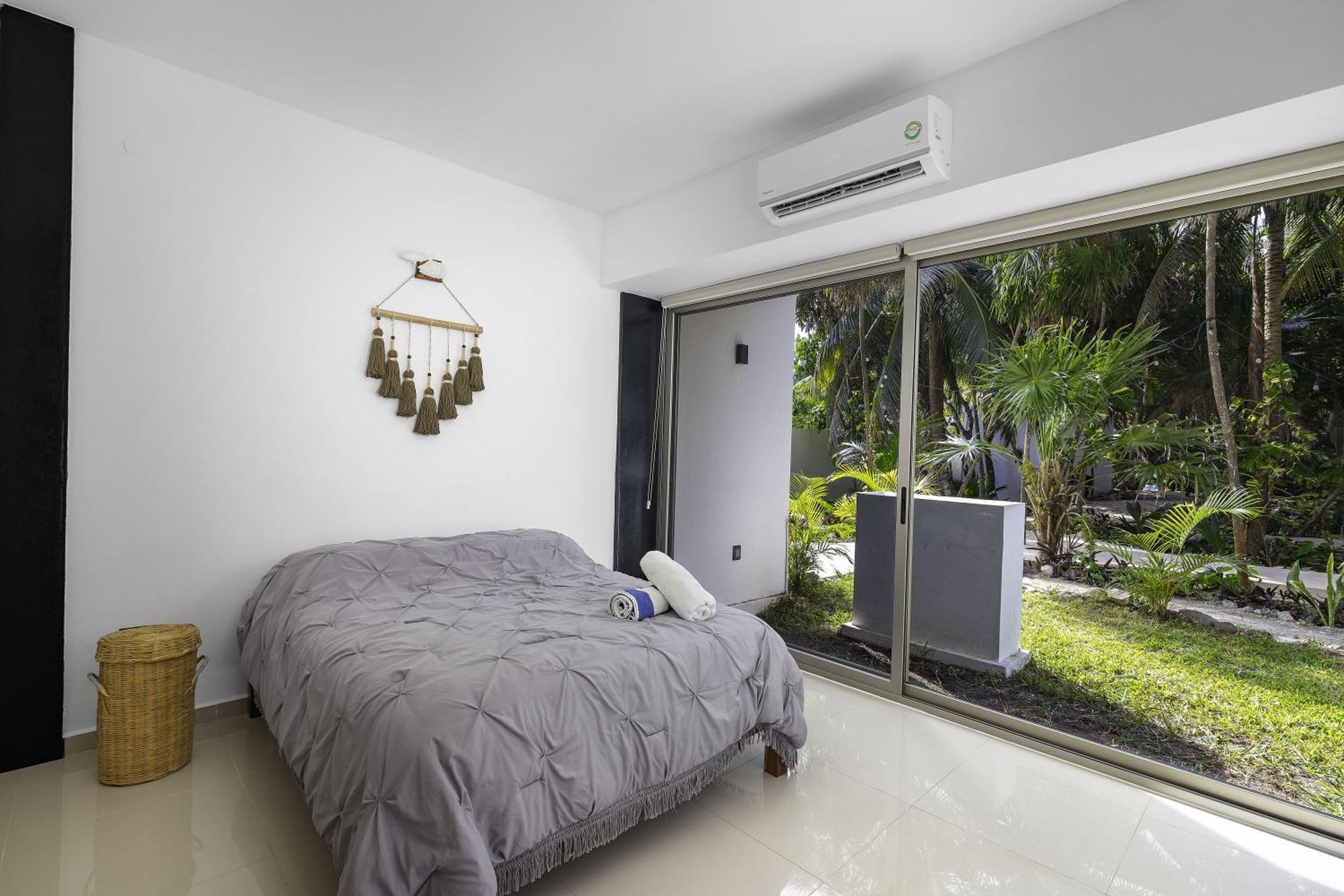 Angelina 28 Beachfront And Family Apartments - Modern And Relaxing Long Stays - 20 Min From Cancun Airport プエルト・モレロス エクステリア 写真