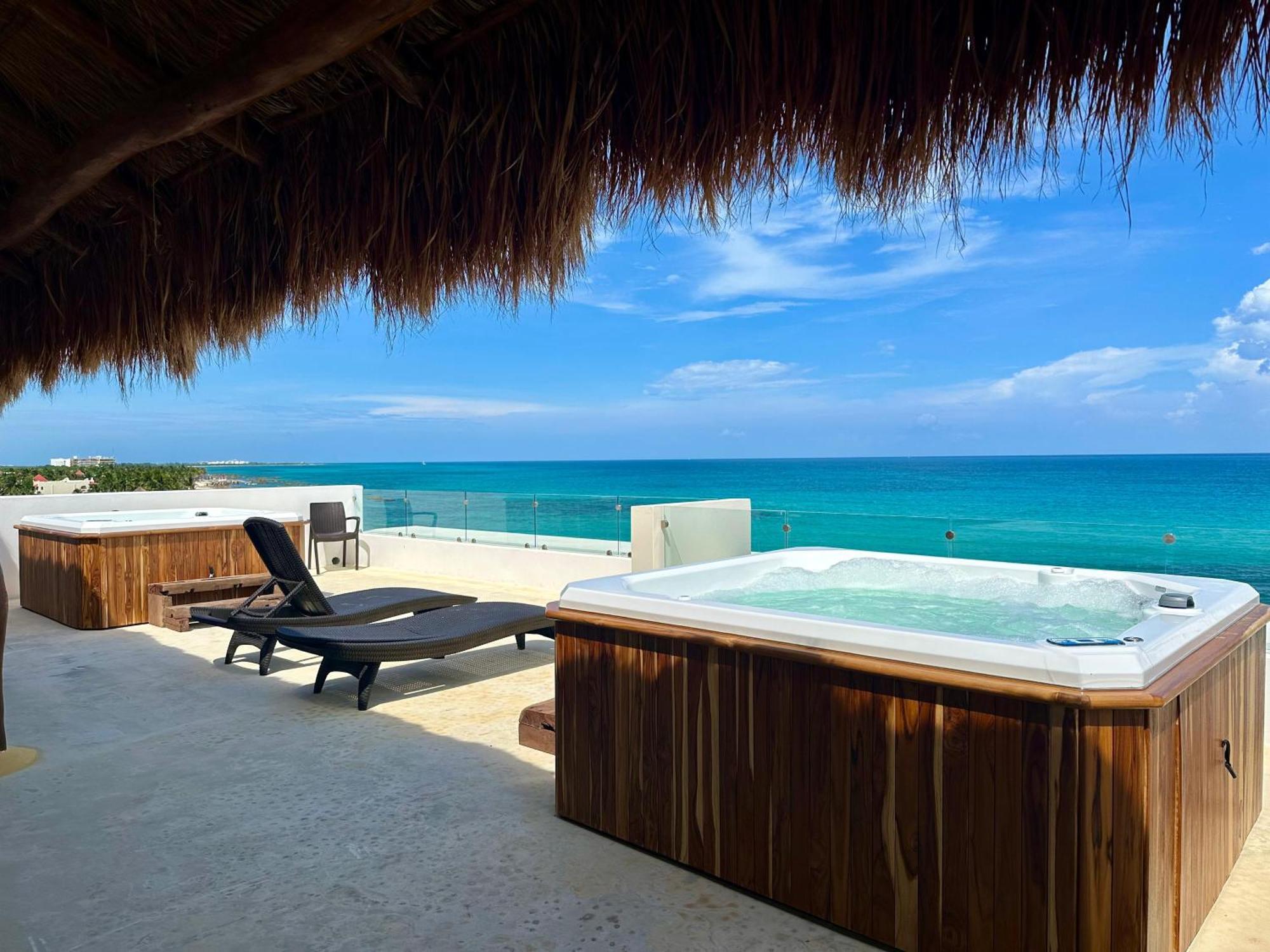 Angelina 28 Beachfront And Family Apartments - Modern And Relaxing Long Stays - 20 Min From Cancun Airport プエルト・モレロス エクステリア 写真