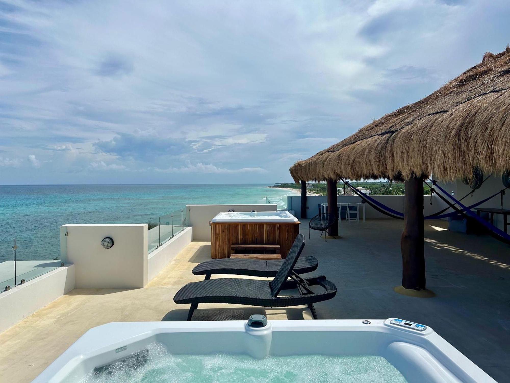 Angelina 28 Beachfront And Family Apartments - Modern And Relaxing Long Stays - 20 Min From Cancun Airport プエルト・モレロス エクステリア 写真